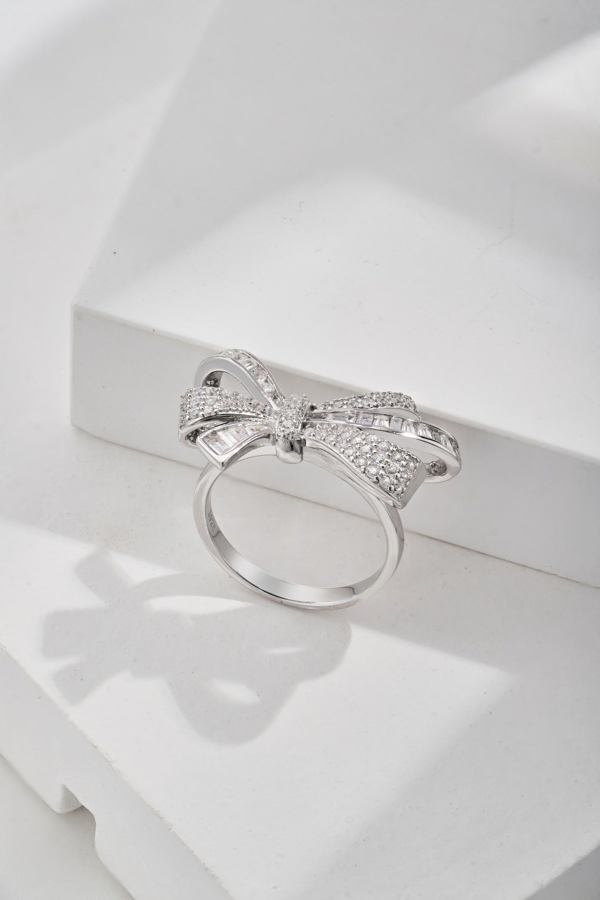 Bow Silver Ring 3011