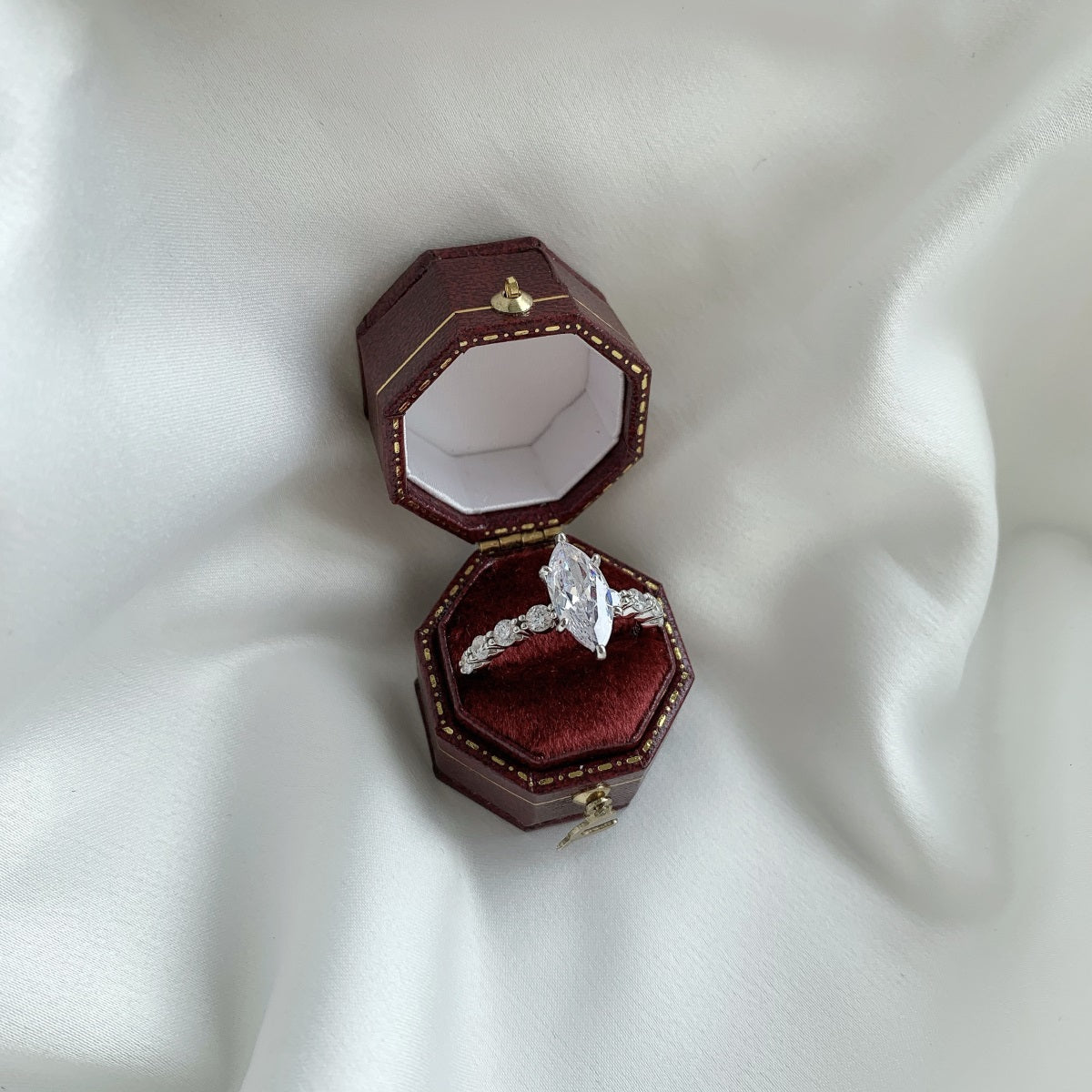 Selena Gomez Engagement Ring Marquise BZ120001