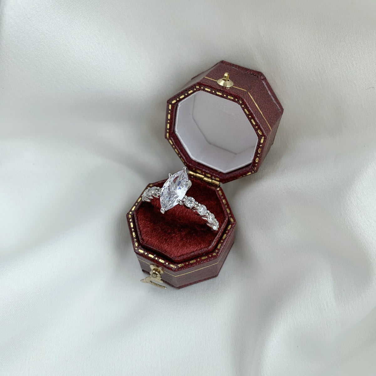 Selena Gomez Engagement Ring Marquise BZ120001