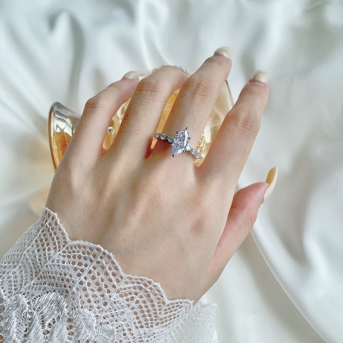 Selena Gomez Engagement Ring Marquise BZ120001