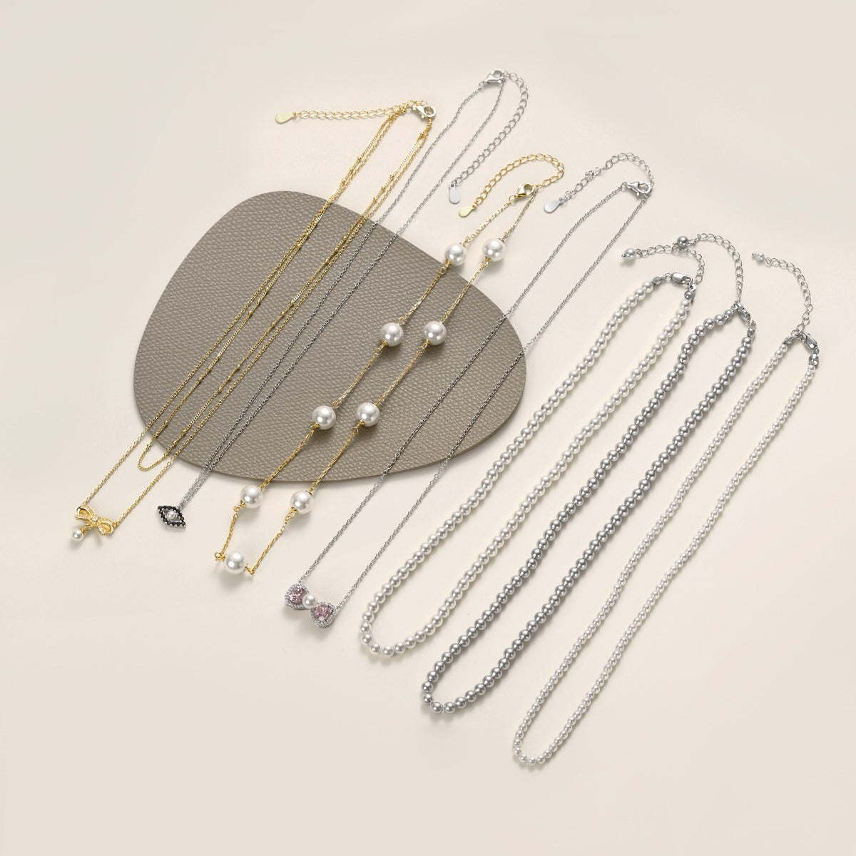 Gold Bow Necklace 3004