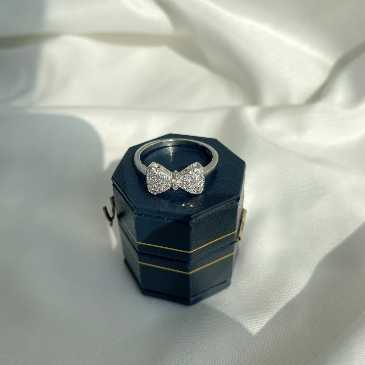 Bow Silver Ring 3012