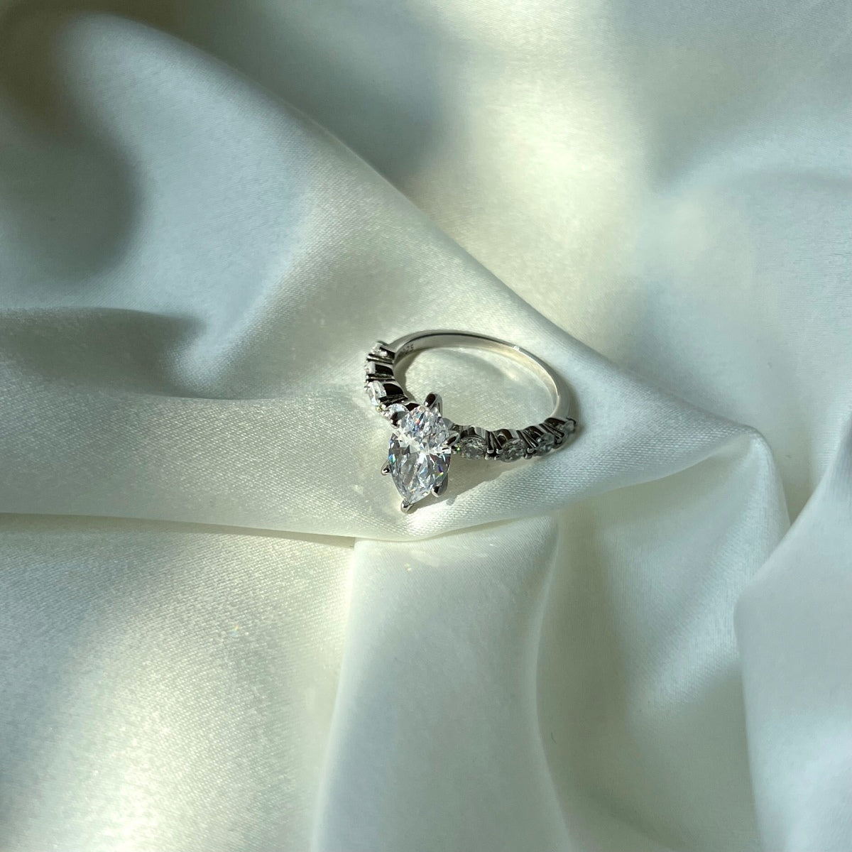 Selena Gomez Engagement Ring Marquise BZ120001