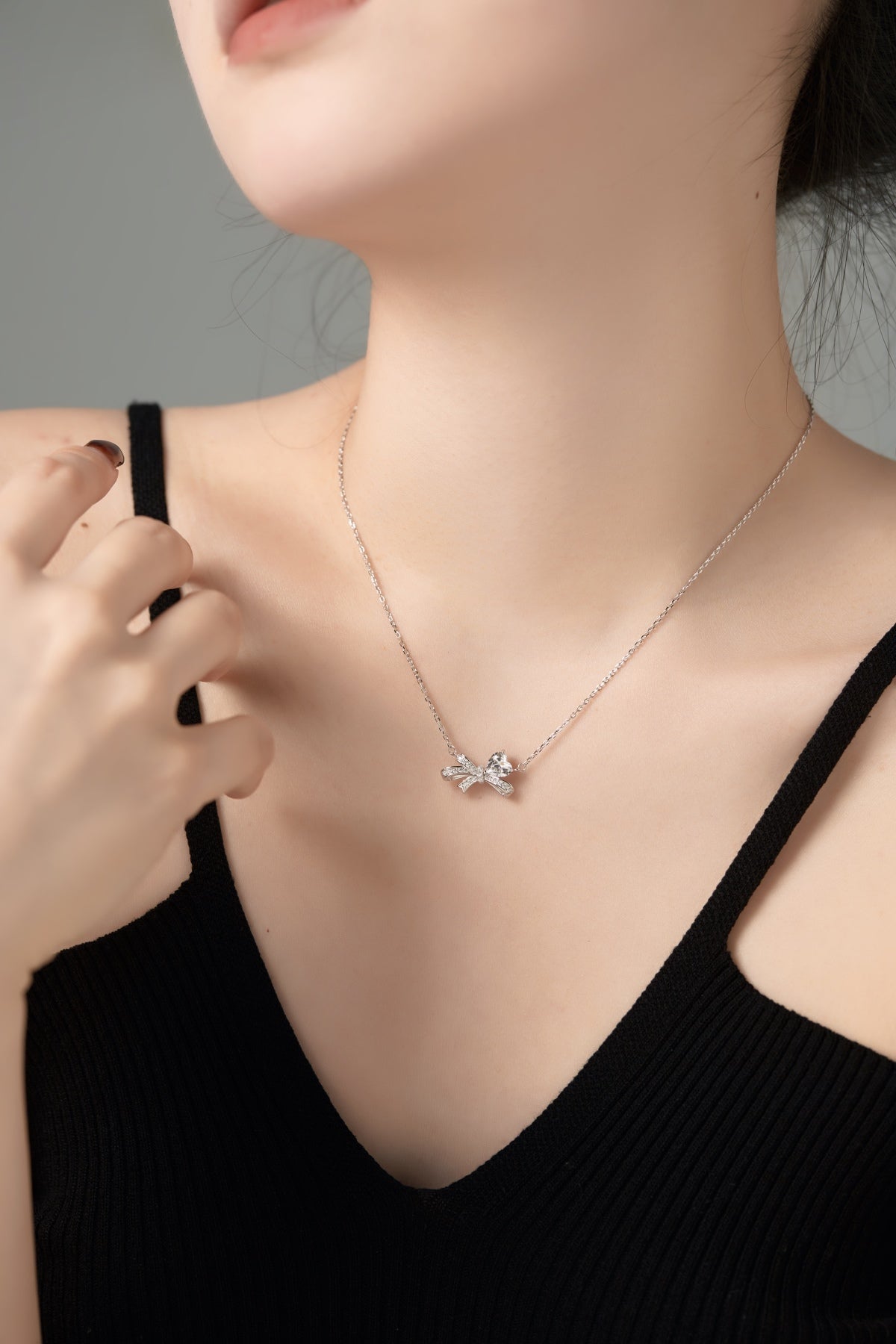 Bow Silver Necklace 3009