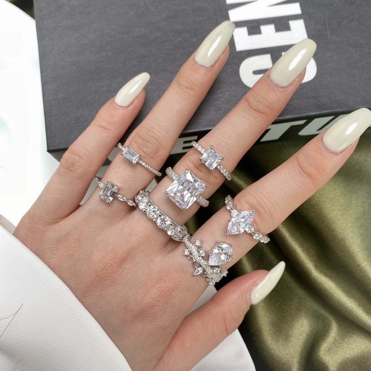 Selena Gomez Engagement Ring Marquise BZ120001