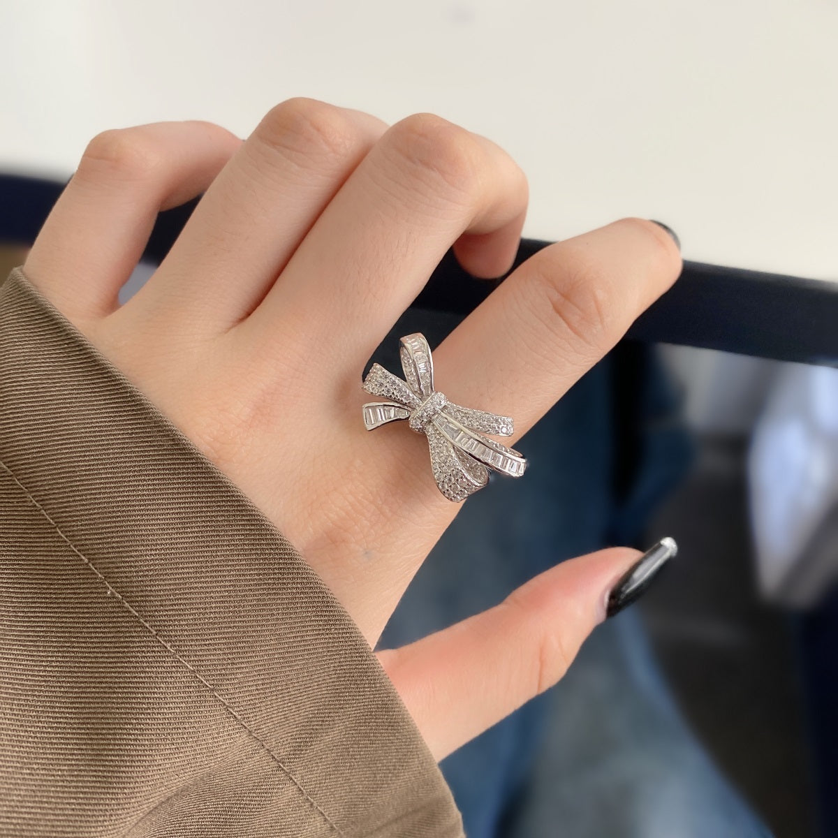 Bow Silver Ring 3011