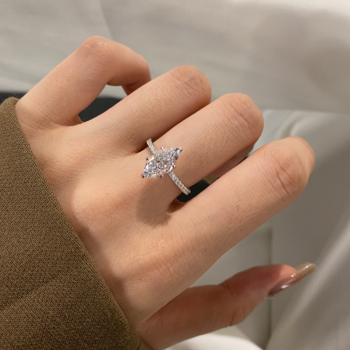 Selena Gomez Engagement Ring Marquise BZ120574