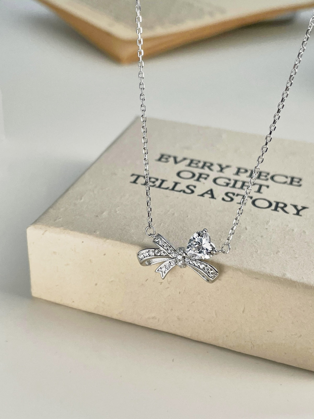 Bow Silver Necklace 3009